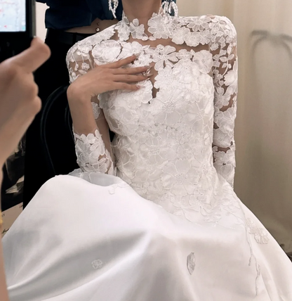 Alluring High Collar Appliques Wedding Dress Long Sleeve Satin A-Line Bridal Dress GG6771