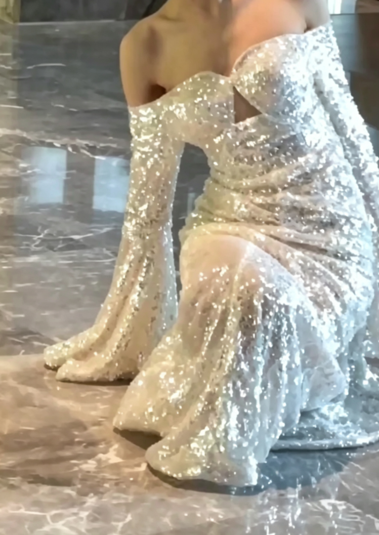 Chic Off-Shoulder White Prom Dress Long Sleeve Sequins Mermaid Evening Dress GG6774