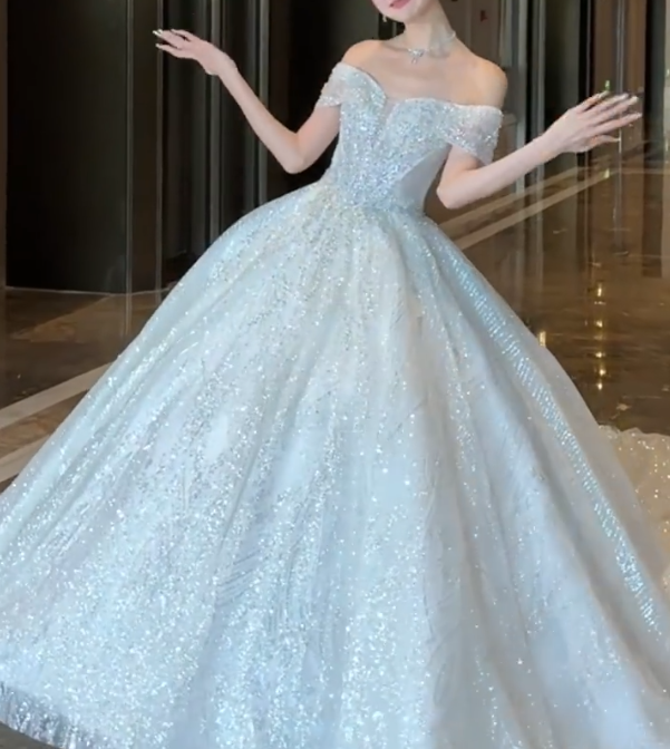Graceful Off-Shoulder Sequins Wedding Dress Beading A-Line Bridal Dress GG6780