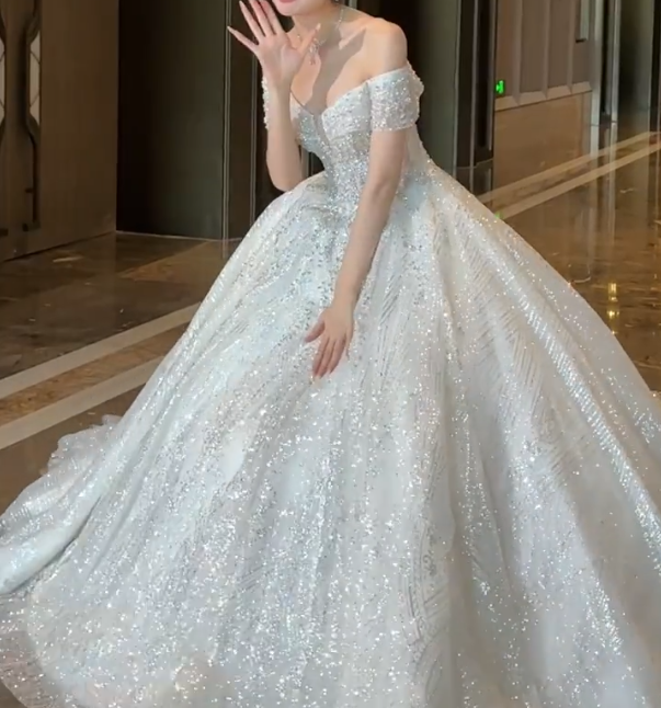 Graceful Off-Shoulder Sequins Wedding Dress Beading A-Line Bridal Dress GG6780