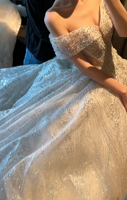 Graceful Off-Shoulder Sequins Wedding Dress Beading A-Line Bridal Dress GG6780