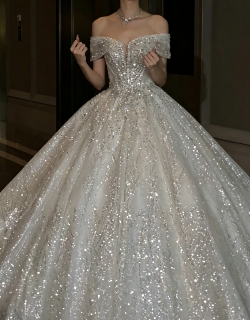 Graceful Off-Shoulder Sequins Wedding Dress Beading A-Line Bridal Dress GG6780
