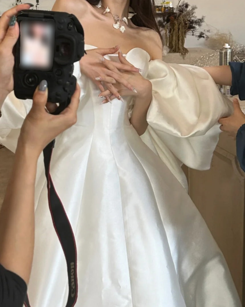Attractive Strapless Satin Wedding Dress With Shawl A-Line Bridal Dress GG6786