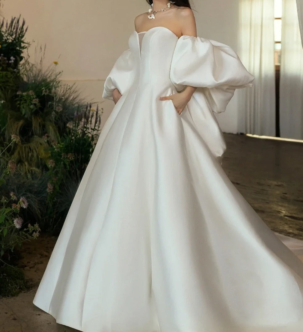 Attractive Strapless Satin Wedding Dress With Shawl A-Line Bridal Dress GG6786