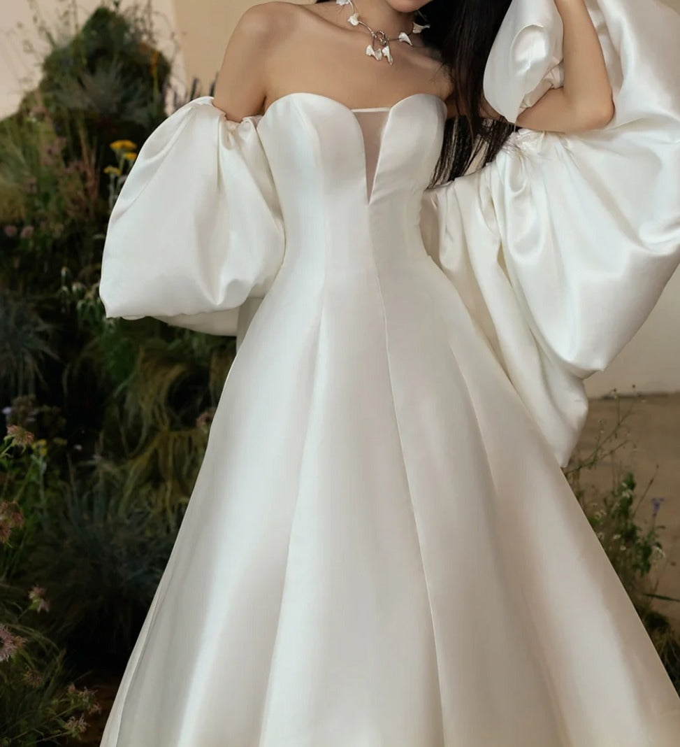 Attractive Strapless Satin Wedding Dress With Shawl A-Line Bridal Dress GG6786