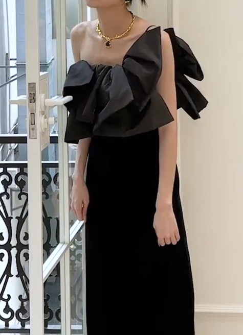 Classical One Shoulder Black Prom Dress Velvet Ruffles Sheath Formal Dress GG6798