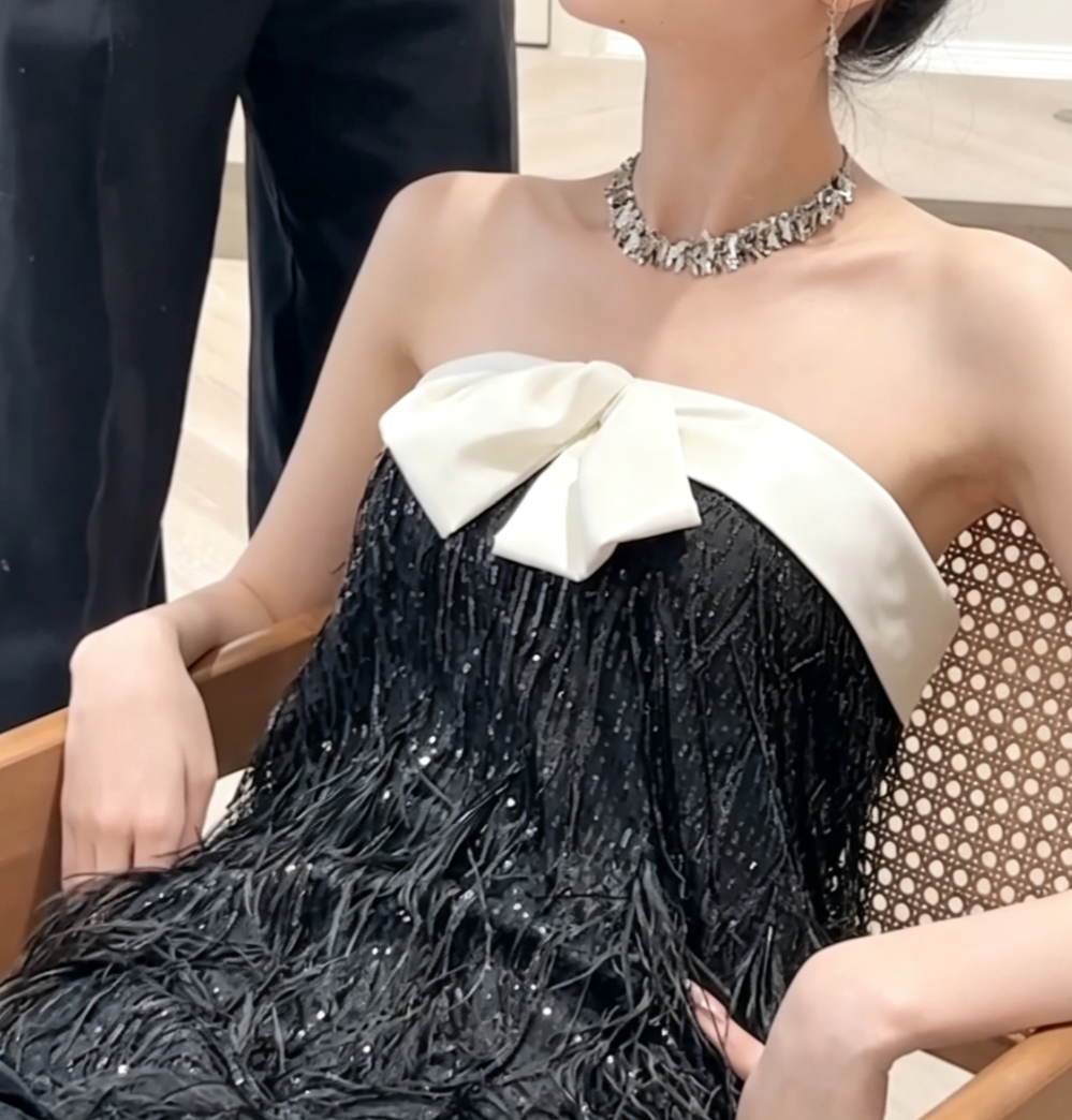 Glittering Strapless Black Prom Dress Feather Sequins Sheath Formal Dress GG6799
