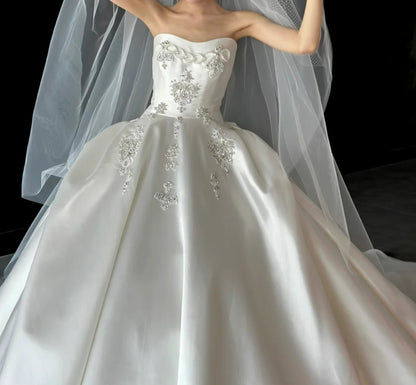 Alluring Strapless Satin Wedding Dress Beading A-Line Bridal Dress GG6800