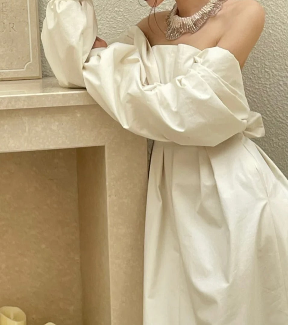 Trendy Off-Shoulder Slit Wedding Dress Long Sleeve Satin A-Line Bridal Dress GG6804