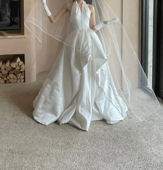 Romantic Halter Neck Wedding Dress Satin A-Line Bridal Dress GG6811