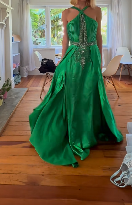 Sleek Halter Neck Green Prom Dress Beading A-Line Formal Dress GG6833