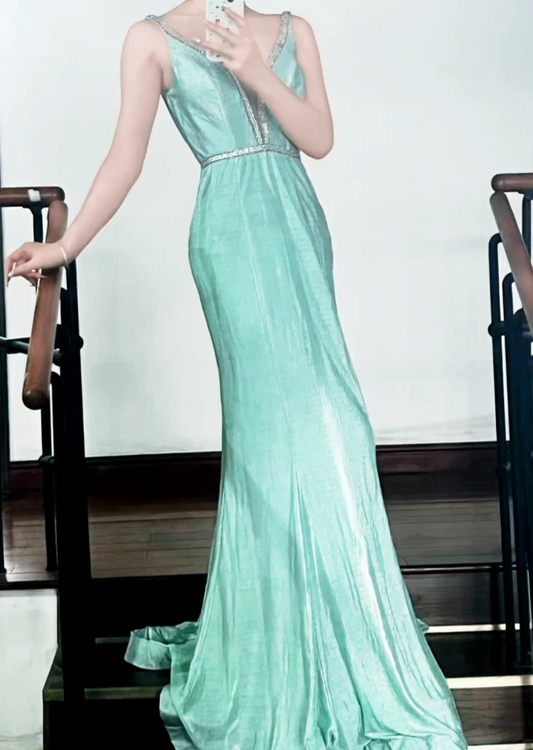 Chic Spaghetti Straps Green Prom Dress Beaded Mermaid Formal Dress GG6856