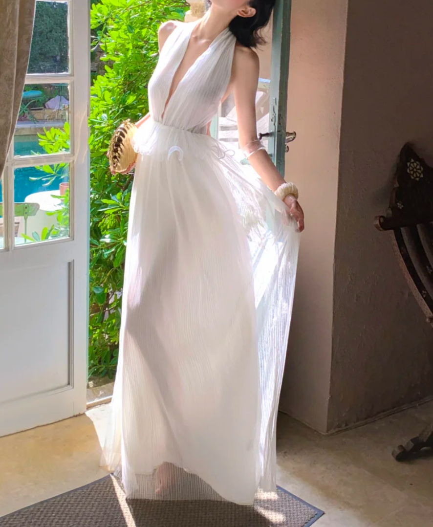 Graceful Halter Neck White Prom Dress Ruffles Backless A-Line Formal Dress GG6936