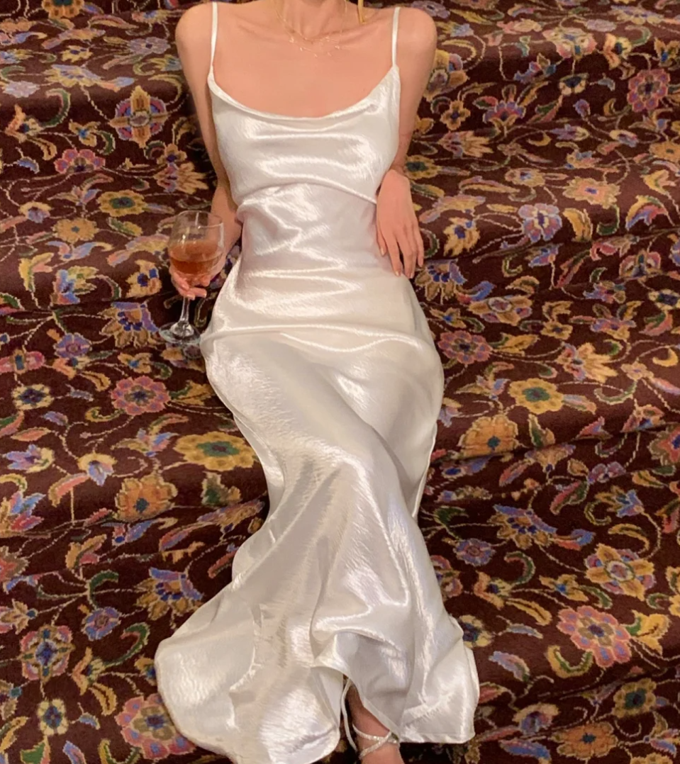 Graceful Spaghetti Strap Prom Dress White Satin Mermaid Formal Dress GG6986