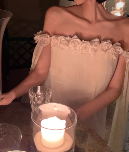 Charming Off-Shoulder Prom Dress White Appliques A-Line Formal Dress GG7000