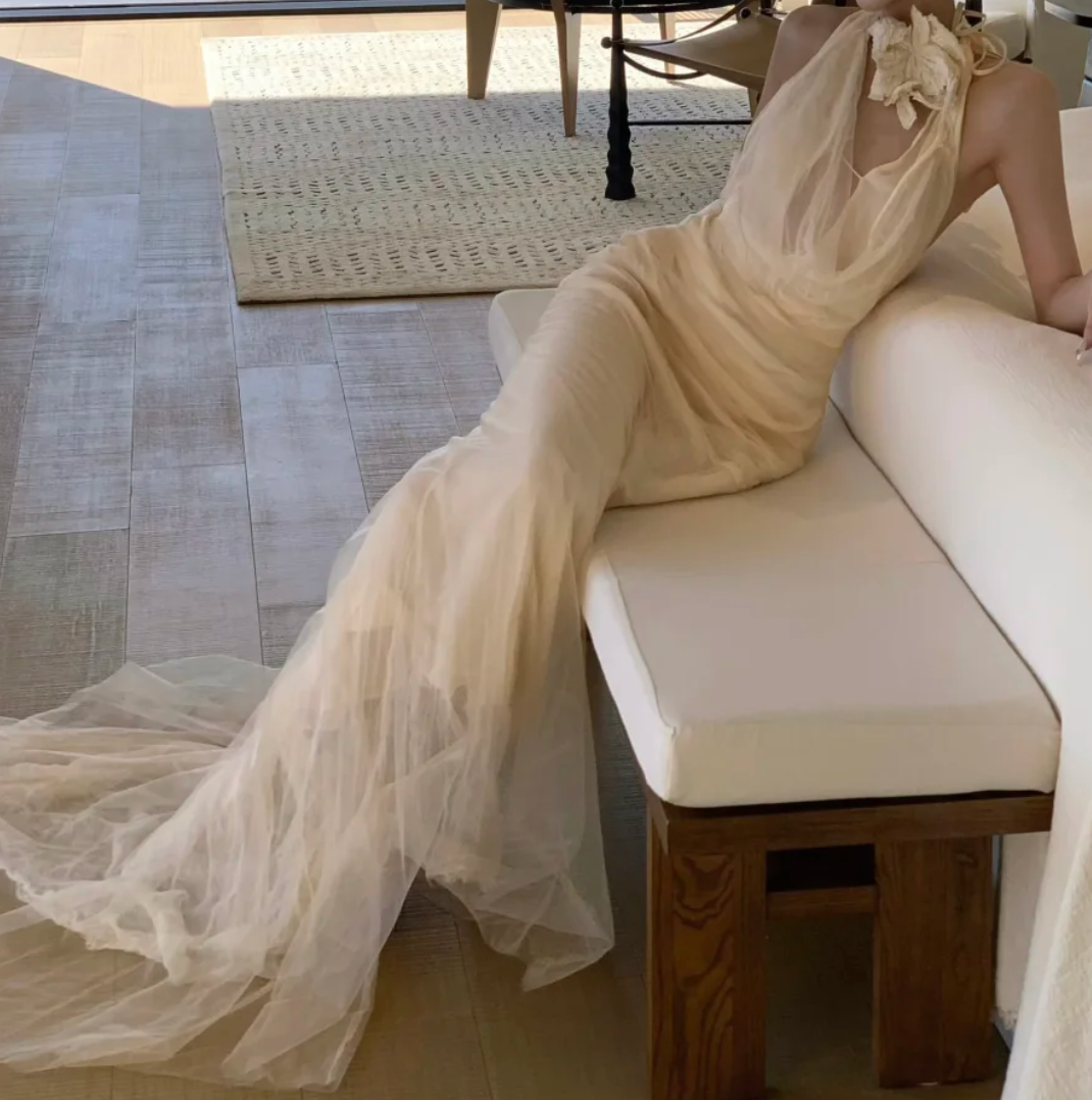 Charming Halter Neck Ivory Prom Dress Tulle Mermaid Formal Dress GG7012