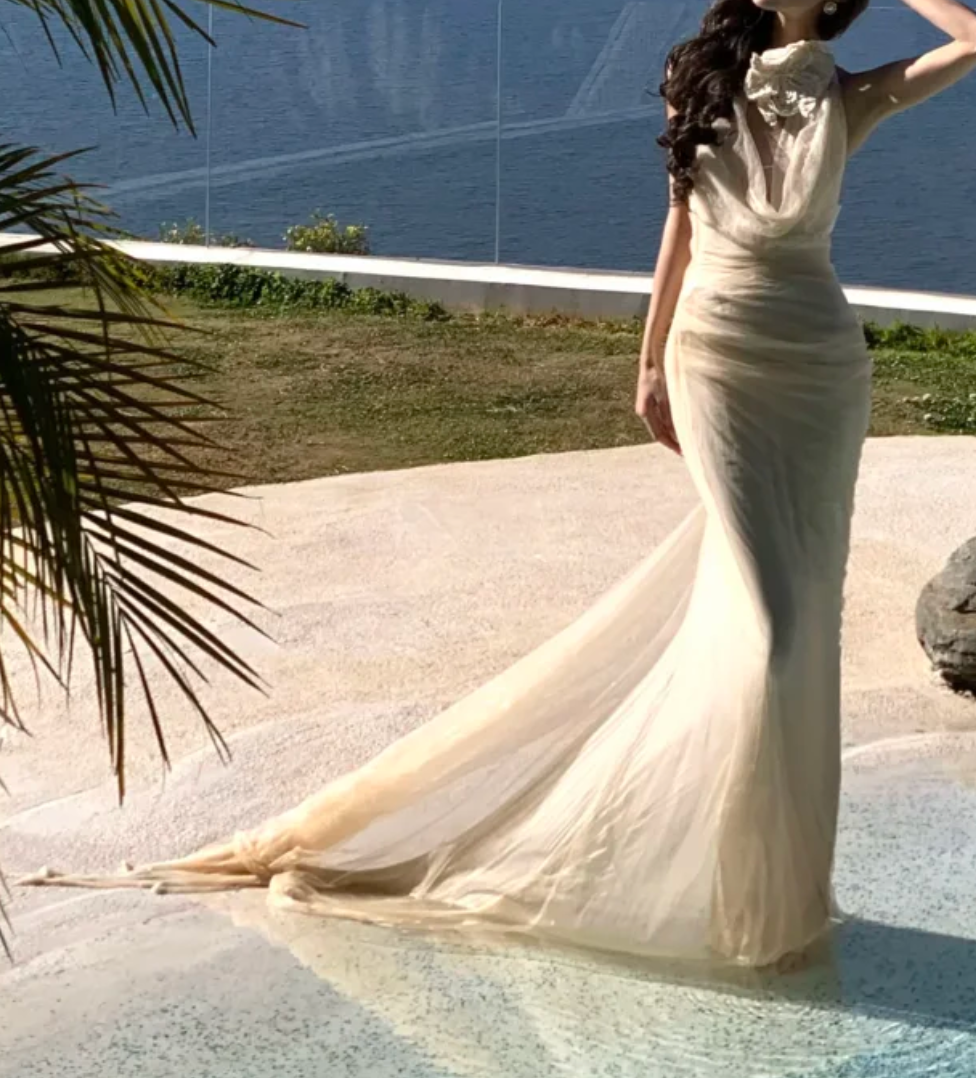 Charming Halter Neck Ivory Prom Dress Tulle Mermaid Formal Dress GG7012