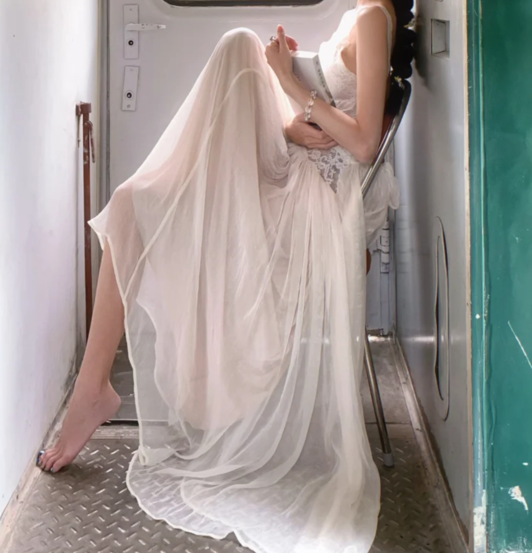 Graceful Spaghetti Strap Prom Dress White Lace A-Line Formal Dress GG7020