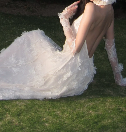 Dreamy Halter Neck Lace Prom Dress White Backless A-Line Formal Dress GG7023