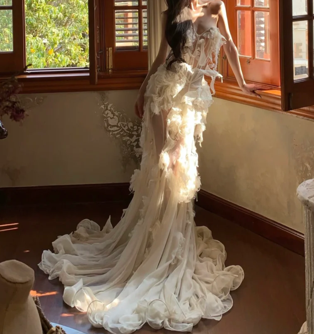 Ornate Strapless Ivory Prom Dress Ruffled Lace Mermaid Formal Dress GG7025