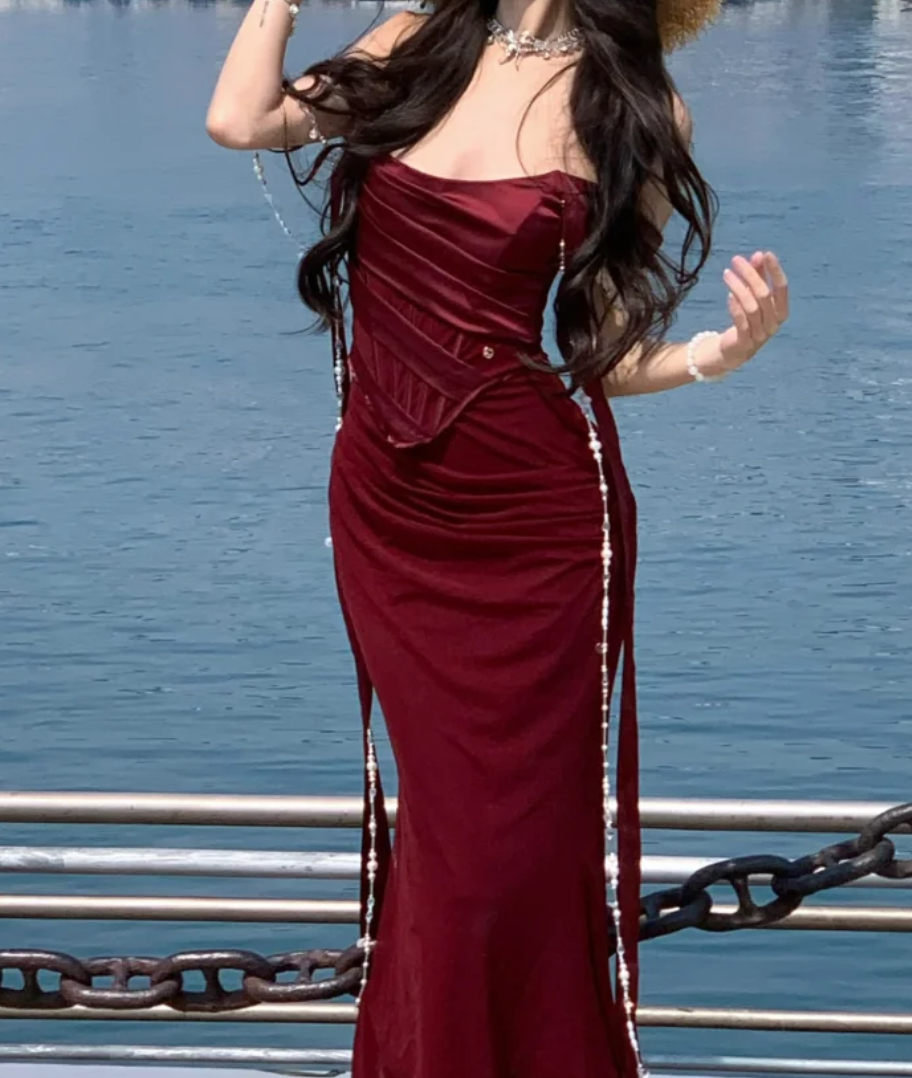 Playful Off-Shoulder Prom Dress Red Velvet Mermaid Formal Dress GG7049
