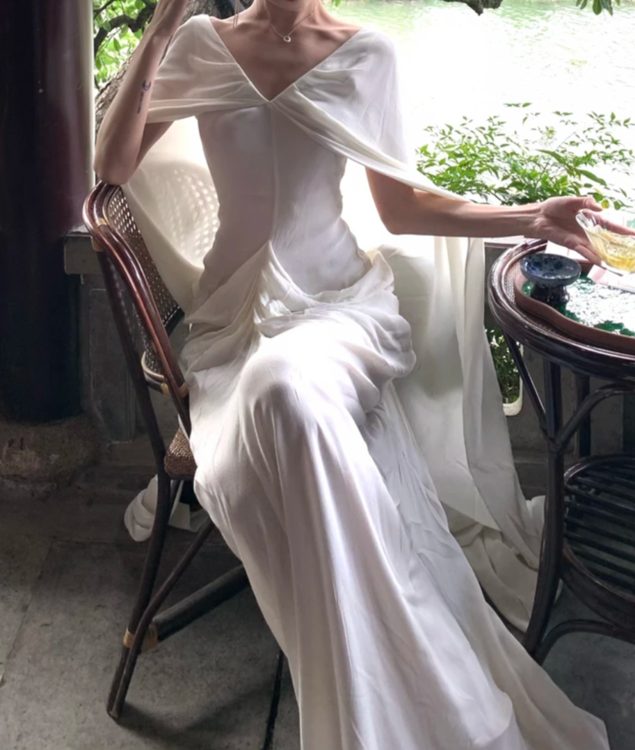 Unique V Neck White Prom Dress Backless Sheath Formal Dress GG7052