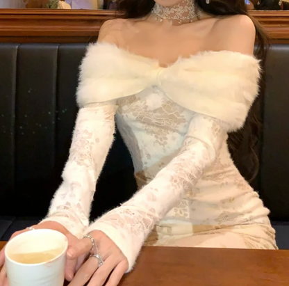 Glam Off-Shoulder White Prom Dress Lace Fur Mermaid Formal Dress GG7063