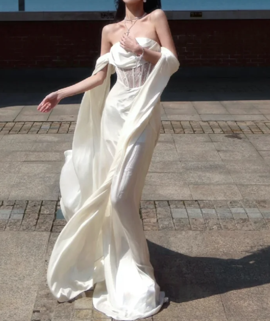 Romantic Off-Shoulder Prom Dress White Lace Satin Mermaid Formal Dress GG7087