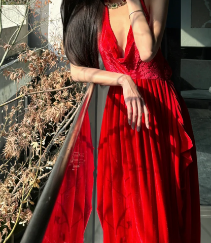 Alluring Halter Neck Red Prom Dress Backless Lace A-Line Formal Dress GG7092