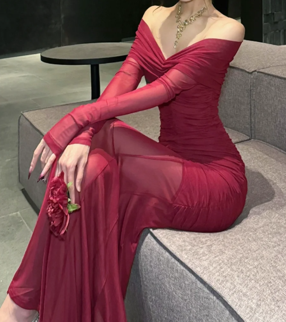 Classical Off-Shoulder Red Prom Dress Long Sleeve Mermaid Formal Dress GG7098