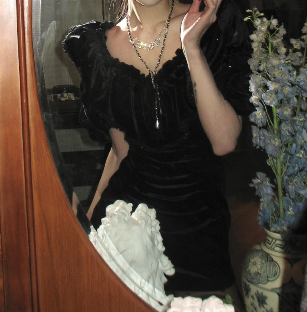 Playful V Neck Black Homecoming Dress Short Sleeve Sheath Birthday Dress GG7109