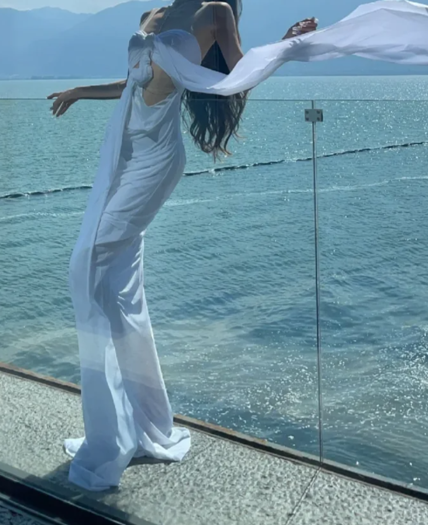 Dreamy Strapless Prom Dress White Cutout Sheath Formal Dress GG7111