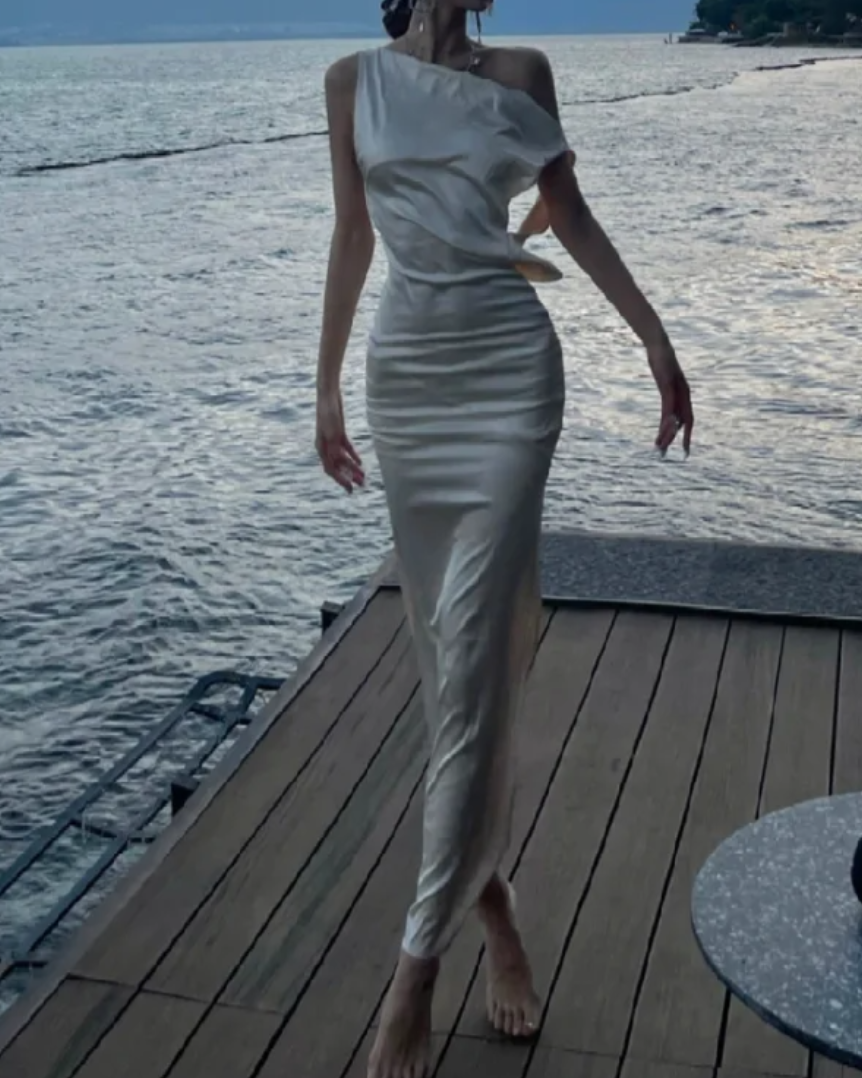 Attractive Off-Shoulder Prom Dress Satin Backless Mermaid Formal Dress GG7113