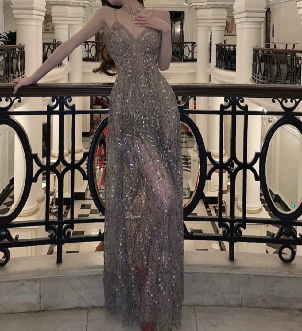 Elegant Spaghetti Straps Prom Dress Grey Sequins A-Line Formal Dress GG7126