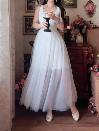 Flowy Spaghetti Strap Wedding Dress Appliques Tulle A-Line Bridal Dress GG7143