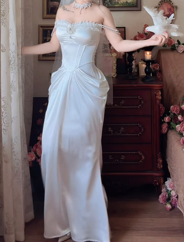 Lovely Off-Shoulder Satin Wedding Dress Beading Ruffles Lace Mermaid Bridal Dress GG7147