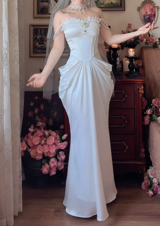 Lovely Off-Shoulder Satin Wedding Dress Beading Ruffles Lace Mermaid Bridal Dress GG7147