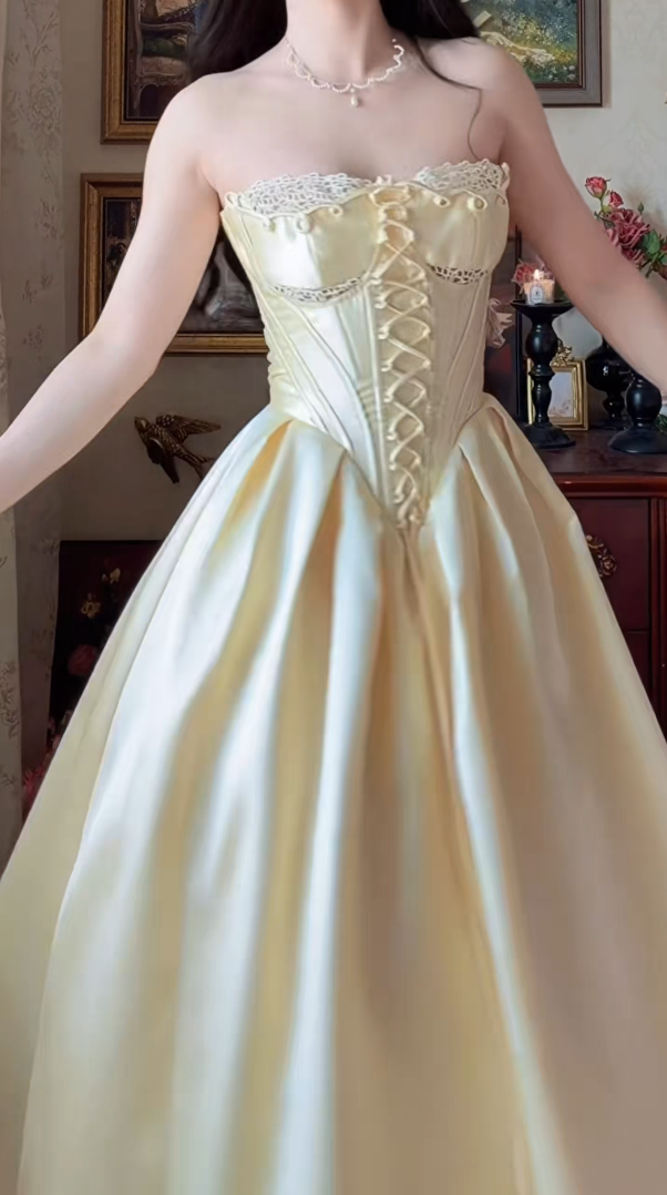 Elegant Strapless Yellow Prom Dress Lace Satin A-Line Formal Dress GG7156