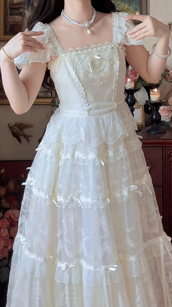 Ornate Square Neck Prom Dress Ivory Lace A-Line Formal Dress GG7159