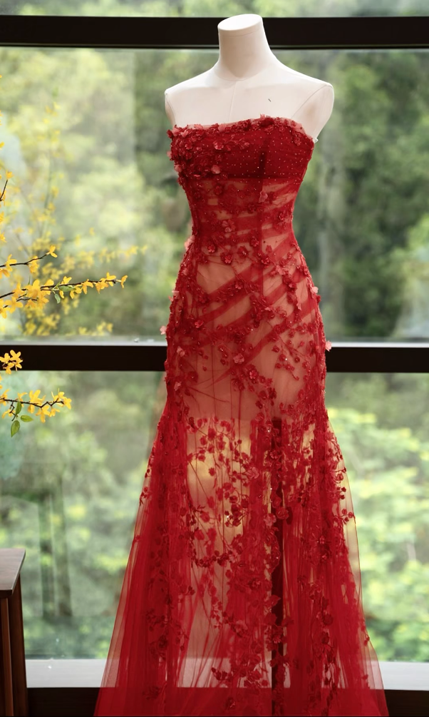 Alluring Strapless Red Prom Dress Sequins Appliques A-Line Formal Dress GG7171