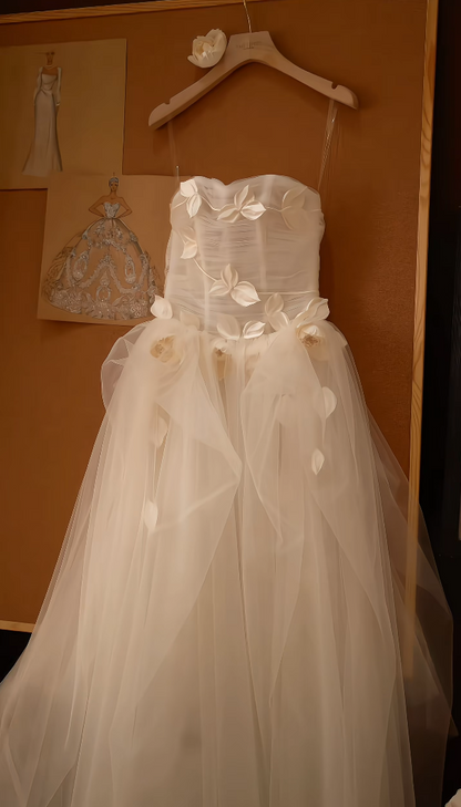 Glam Strapless Appliques Wedding Dress Tulle A-Line Bridal Dress GG7174
