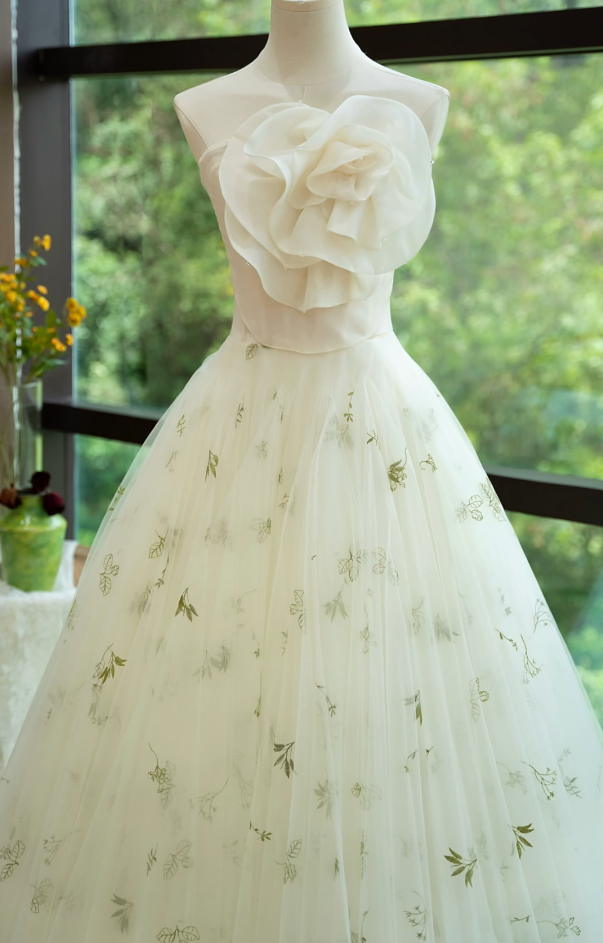 Attractive Strapless Green Prom Dress Handmade Flowers Tulle A-Line Formal Dress GG7176