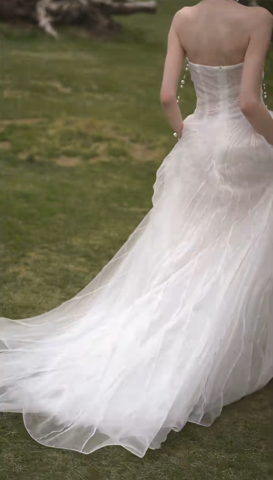 Alluring Strapless Wedding Dress Tulle A-Line Bridal Dress GG7178