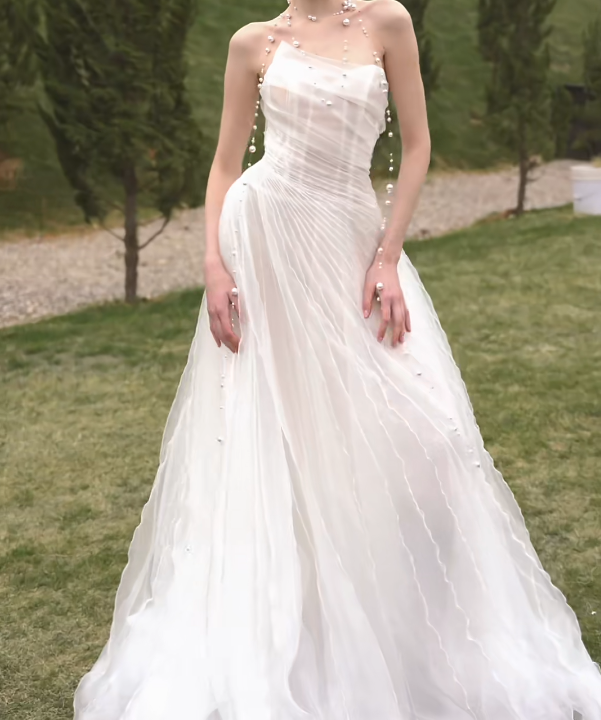 Alluring Strapless Wedding Dress Tulle A-Line Bridal Dress GG7178