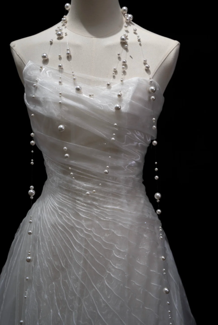 Gorgeous Strapless Wedding Dress Tulle A-Line Bridal Dress GG7191