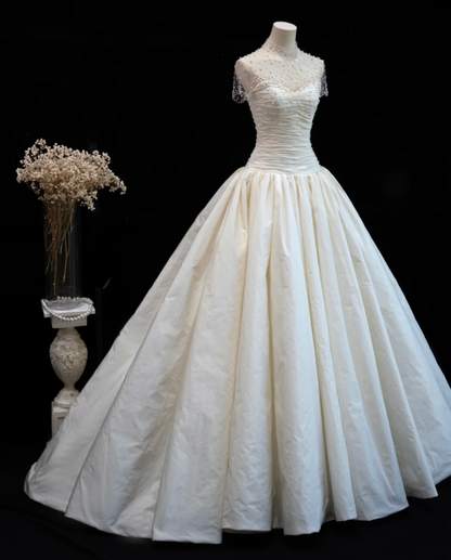 Romantic Illusion Neck Wedding Dress Satin Beads A-Line Bridal Dress GG7192