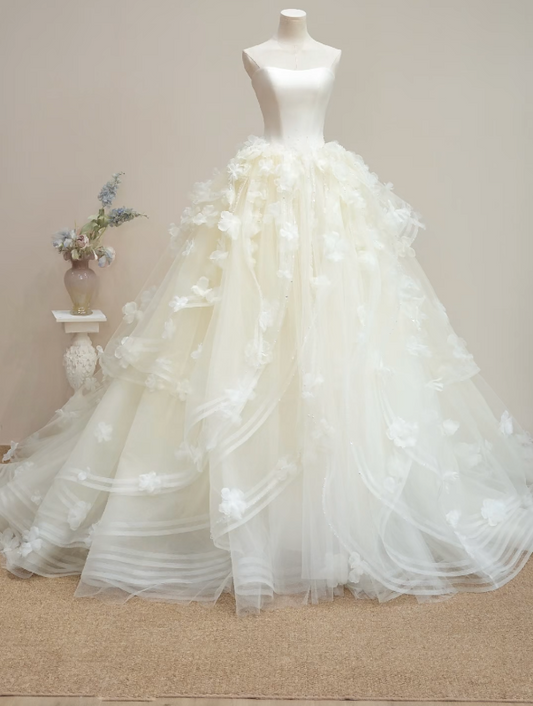 Trendy Strapless Appliques Wedding Dress Ruffles White A-Line Bridal Dress GG7207