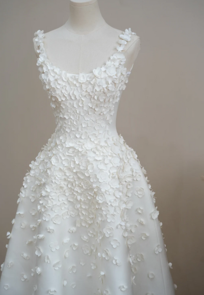 Vintage Spaghetti Straps Satin Wedding Dress Appliques White A-Line Bridal Dress GG7211