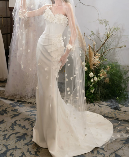 Sleek Strapless Prom Dress White Appliques Mermaid Formal Dress GG7221