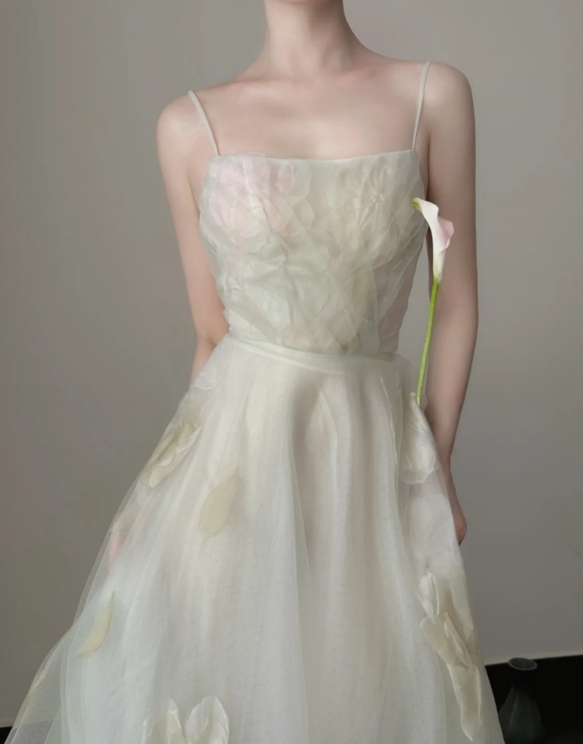 Romantic Spaghetti Straps Prom Dress Appliques Tulle A-Line Formal Dress GG7226